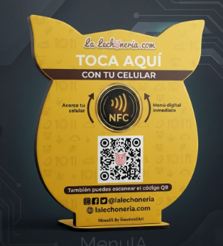 Soporte NFC con forma de cerdito para La Lechonería